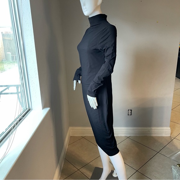 SHEIN BASICS Black Cotton High Neck Solid Bodycon Dress
Size XL for size 12-14 - Picture 7 of 14